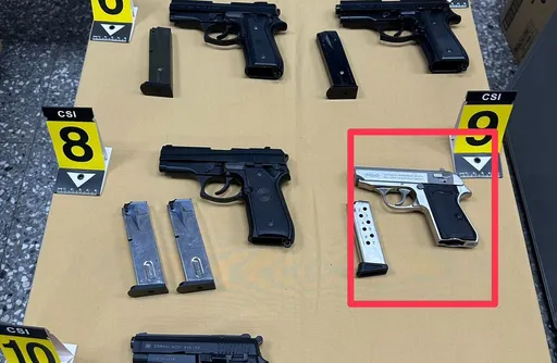 竹警破獲工程行暗藏兵工廠! 赫見詹姆士龐德經典配槍