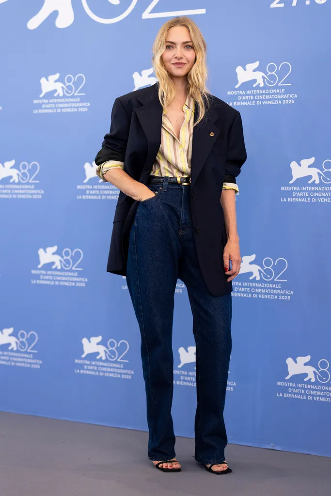 亚曼达席菲德看到凤凰女的服装太喜欢,直接跟她借来穿。美联社