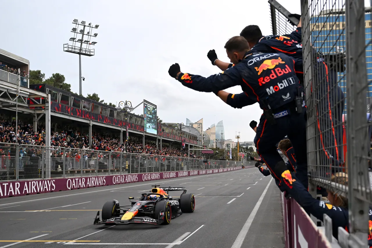 Max Verstappen拿下杆位、飙出最快单圈,更一路领跑到终点,完美达成极为困难的大满贯成就。Red Bull提供