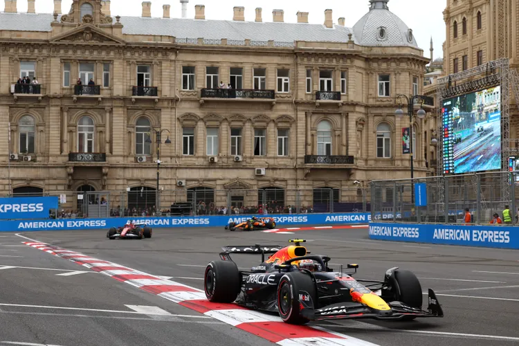 Oracle Red Bull Racing的角田裕毅表現出色，以第六名完賽。Red Bull提供