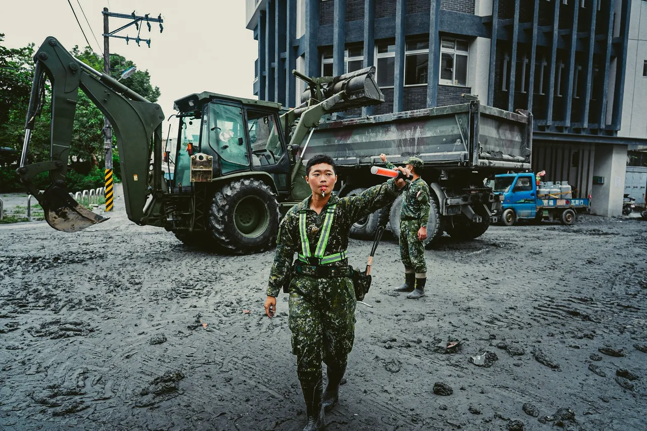 预计30日会由概略相同的兵力,换班投入。取自赖清德脸书