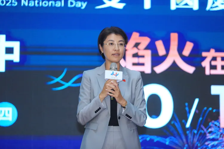 南投縣長許淑華，國慶焰火舉辦地點在南投貓羅溪畔，也是每年南投燈會的場地。市府提供