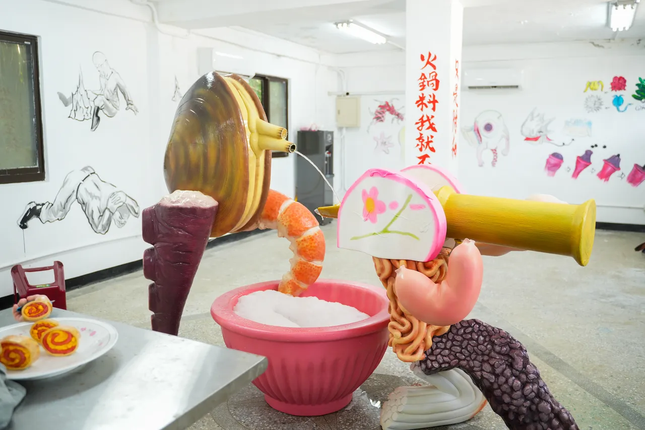 倪祥《「我是對的」外傳 - ［欠打］》。田欣雲攝影