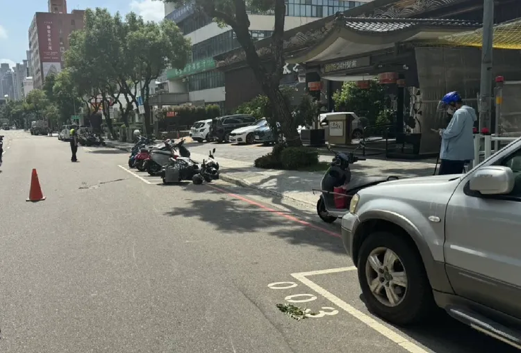 事故地點位於台中市西屯區文心路三段。民眾提供