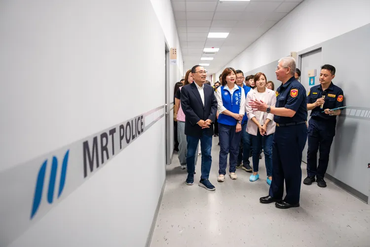 捷運警察安環分隊進駐南機廠，提供警察同仁更舒適的辦公與備勤空間，提升即時應變與治安維護效率。。新北捷運公司提供