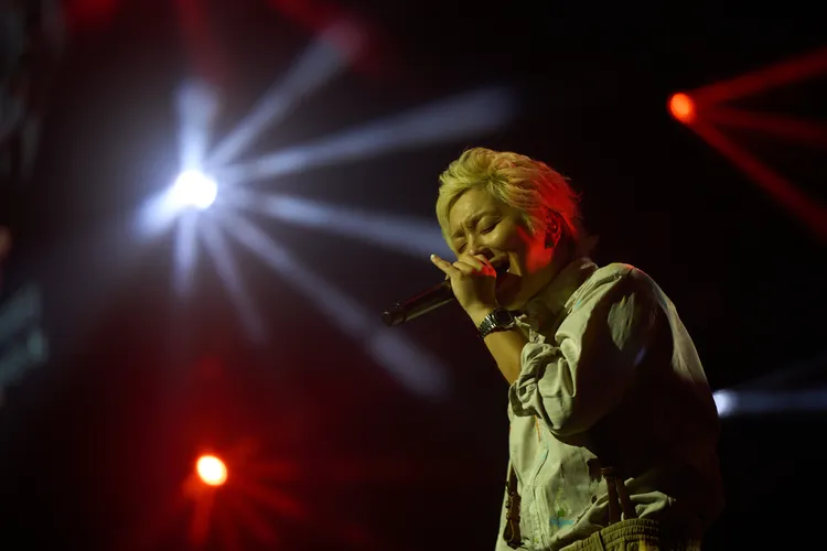 Fukase看到全場舉手幅，驚呼：「大家怎麼做到的？」。大鴻藝術提供