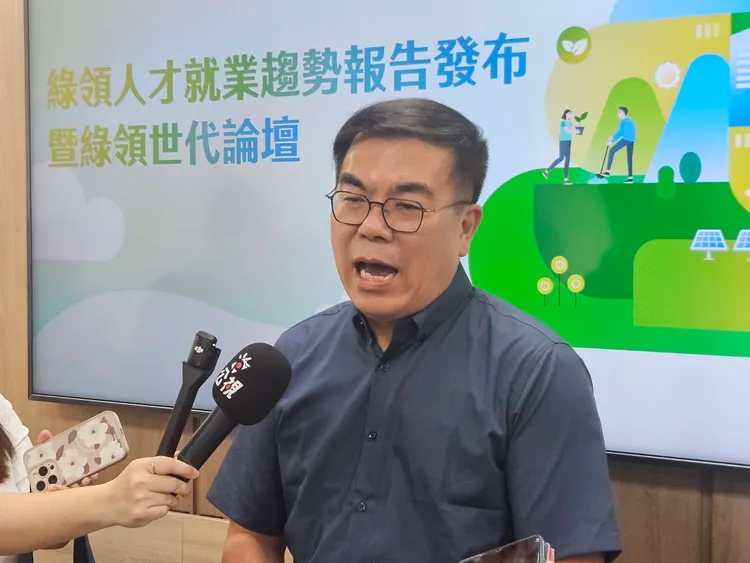 工總白皮書籲緩徵碳費2年，對此環境部表示碳費如期上路。圖為環境部長彭啟明。資料照片。許麗珍攝