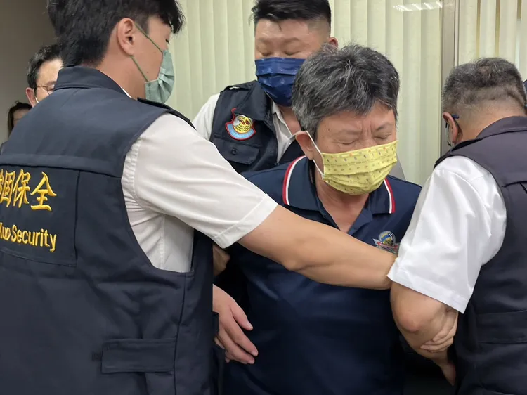 陳秋白二審判有期徒刑10年5月，並沒收126萬7508元。翻攝畫面 資照