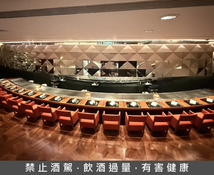 攜手日本頂級餐飲集團設立首間海外據點Ukai-tei Kaohsiung，融合四季旬味與匠人手藝，演繹極致款待。陳揚盛攝