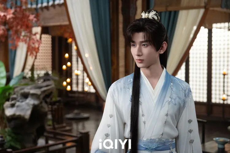 成毅在劇中飾演的蕭秋水，令他憶起闖星途過往。iQIYI愛奇藝國際版提供