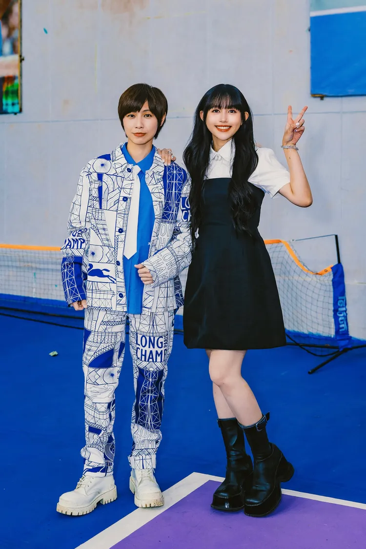 魏嘉瑩（左）與琳誼擔任開場嘉賓。相信音樂提供