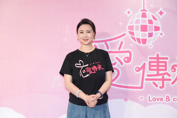 翁虹意外得知當年去加拿大拍攝電視劇，整個劇組都撞鬼。攝影中心攝