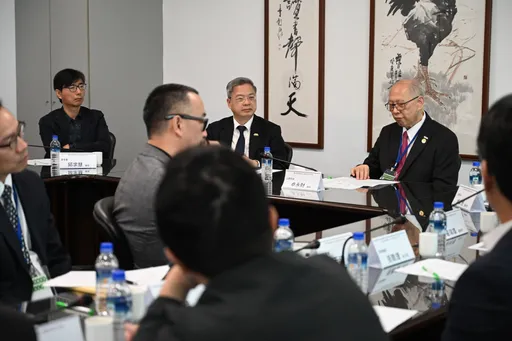 經長龔明鑫籲雨天不收傘救機械業 水五金業無單可接政府這麼做