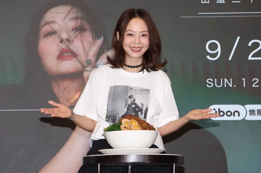台版「BLACKPINK」Jennie露面了 首唱高流竟擔心觀眾只有媽媽來
