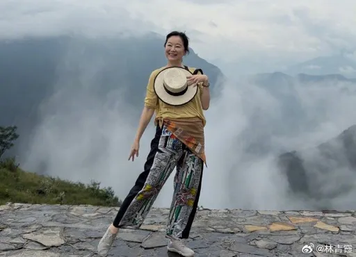 林青霞70歲真實狀態曝光!出遊被捕獲身上1亮點超親民