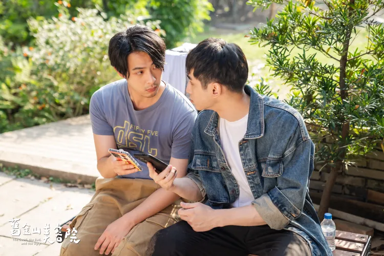 連晨翔（左）和章廣辰聯手，一起為當年的陷害事件討公道。TVBS提供