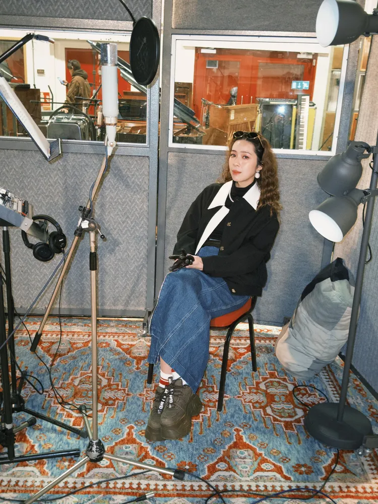 犬青。相信音樂提供