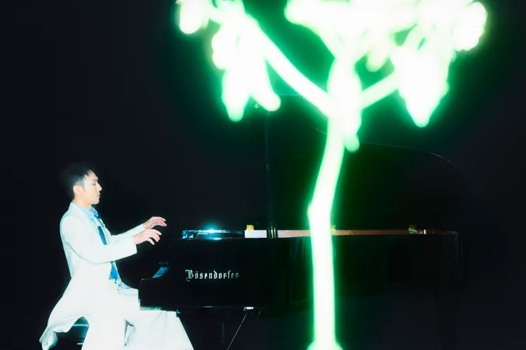 阿龔今年深秋11月起「月光動物園」巡演將感動啟航。亮晶妃音樂有限公司提供