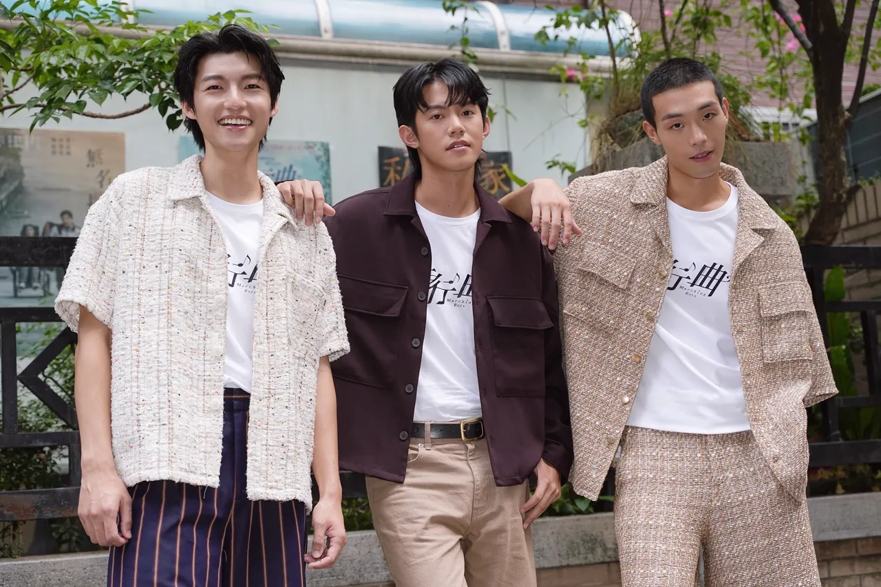 劉育仁(左起)、余杰恩和牧森合作《進行曲》。彭欣偉攝