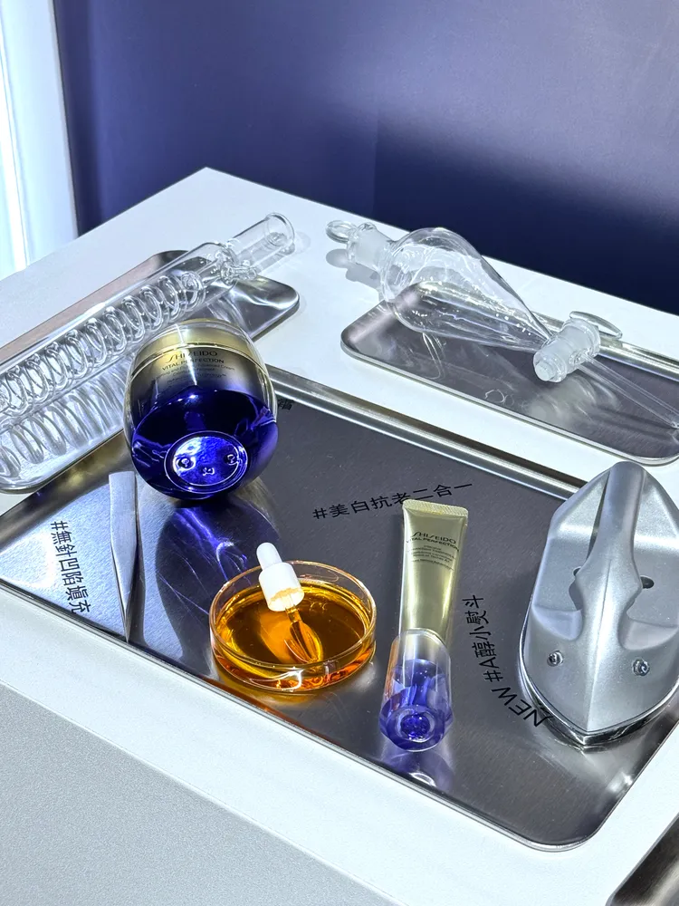 資生堂全新激抗痕亮采緊緻抗皺精華乳A+，20ml／4100元。張家玲攝