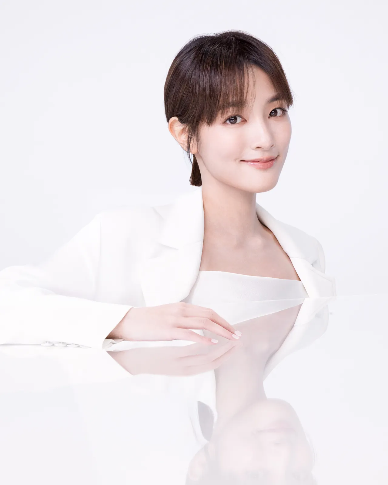 王净使用资生堂全新激抗痕亮采紧致抗皱精华乳A+后,忍不住喊「超级喜欢」。品牌提供