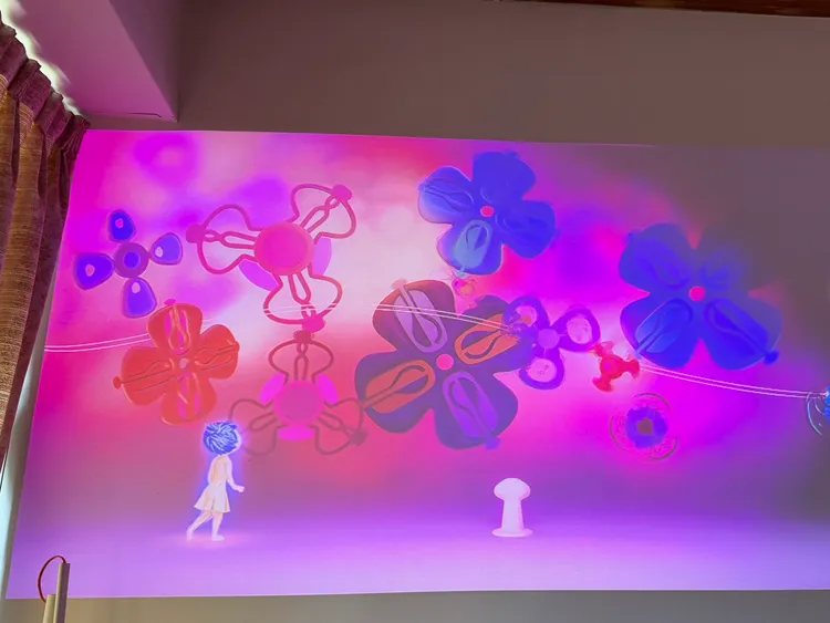 同樣白天但拉上窗簾的顏色表現。趙筱文攝