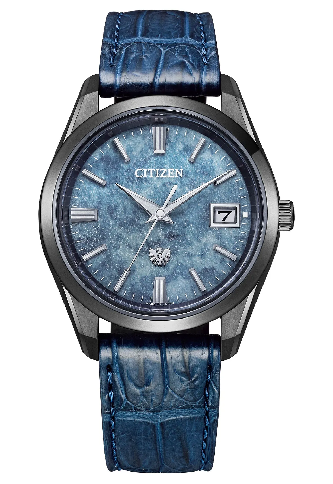 The CITIZEN Cal.A060光动能高精准万年历蓝染和纸表盘限定款AQ4106-26L,11万8000元。品牌提供