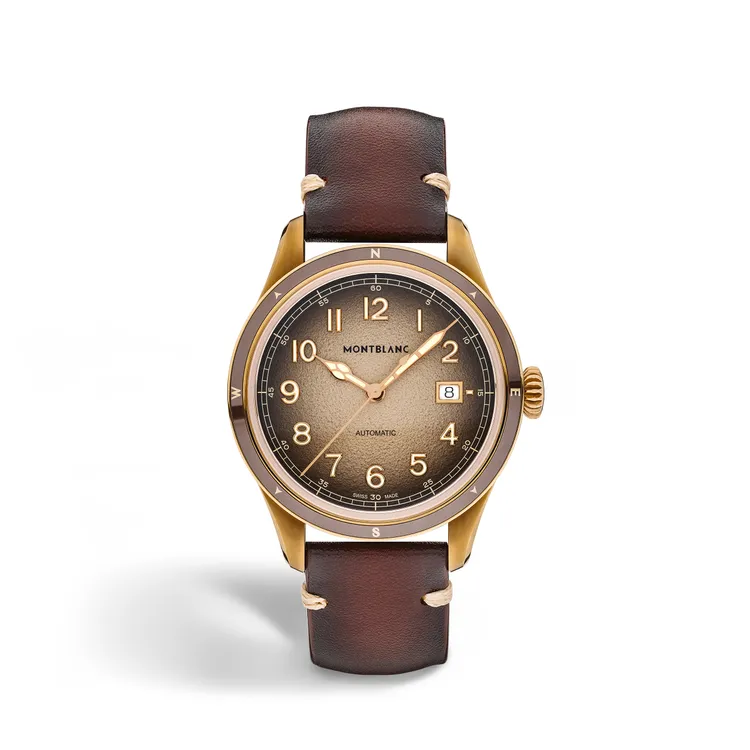 MONTBLANC 1858系列日期顯示自動零氧腕錶，12萬8600元。品牌提供