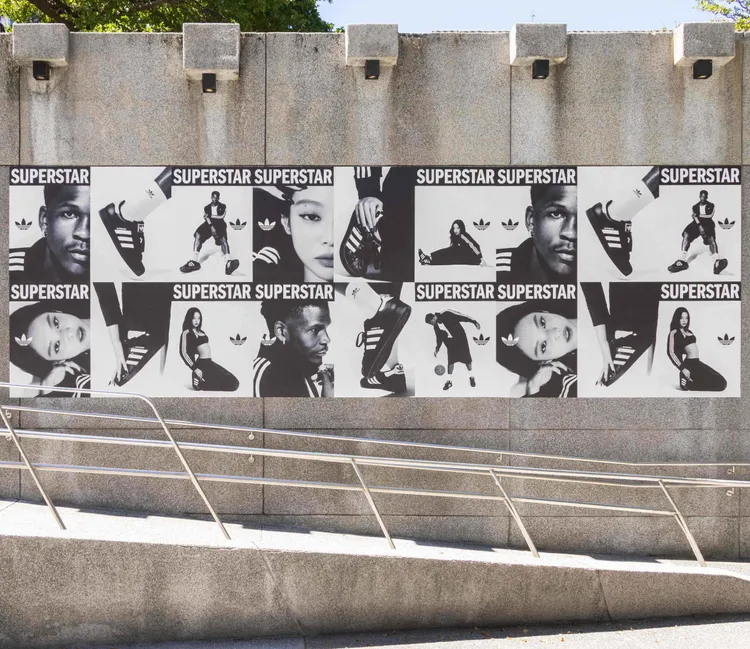 SUPERSTAR潮流海報打卡牆。品牌提供