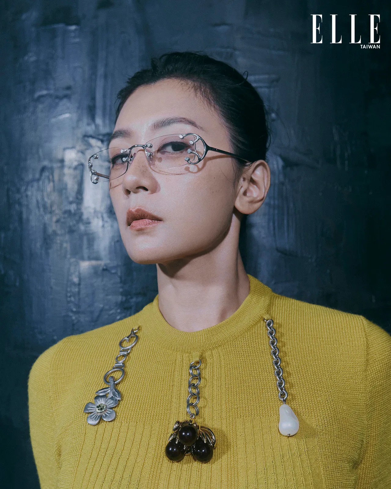 賈靜雯拍攝《ELLE》封面。《ELLE》國際中文版提供