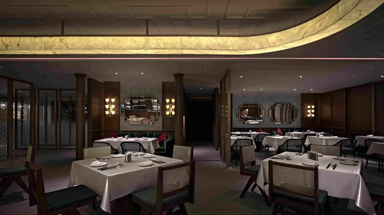 若是50至60位員工的企業，可選擇5至6桌包場獨享，將弈夢紅樓獨特的摩登復古酒樓氛圍，打造為專屬企業的風格晚宴。瀚寓酒店提供