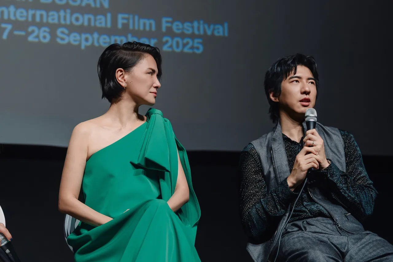 傅孟柏封舒淇、李心洁为「传奇演员」。Netflix提供