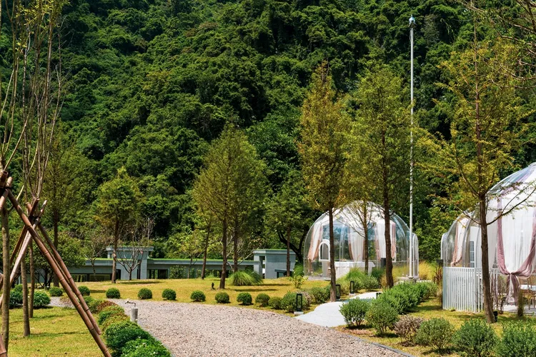 雲品國際與易遊網獨家銷售的，打造全新包套行程，將安排入住兩大新開幕旅宿，圖為「蘇卡利漫活」。雲品國際提供