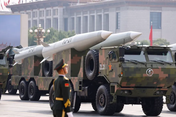 鷹擊21(YJ-21)反艦飛彈又被稱為「航母殺手」。路透社