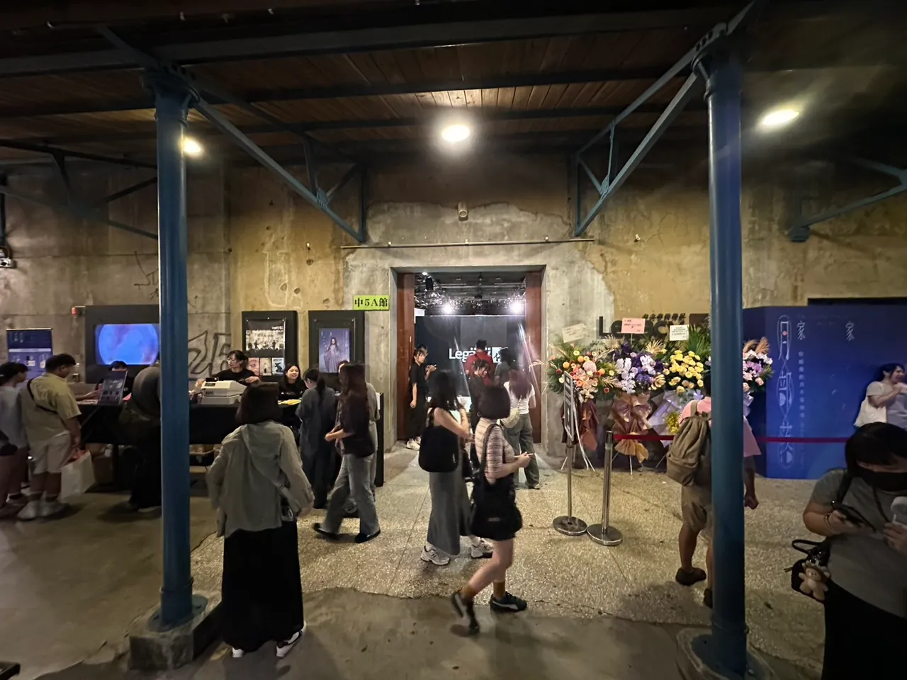 家家开唱前进场状况。林丞伟摄