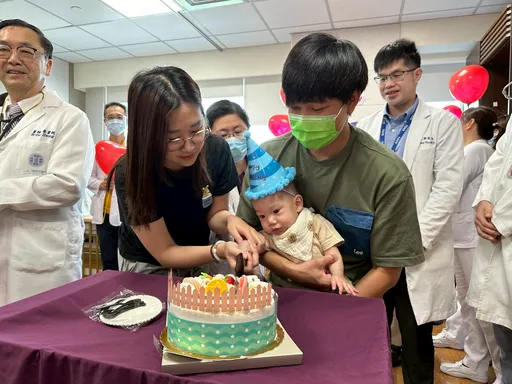 男嬰4公分極大心房中隔缺損 醫50年僅見!術後重獲新生