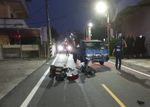 又是酒駕釀禍!小貨車猛撞 代步車斷兩截8旬婦喪命