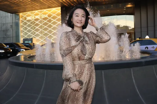 从商界投资人到慈善推手 单雅文的人生下半场用爱点亮弱势希望