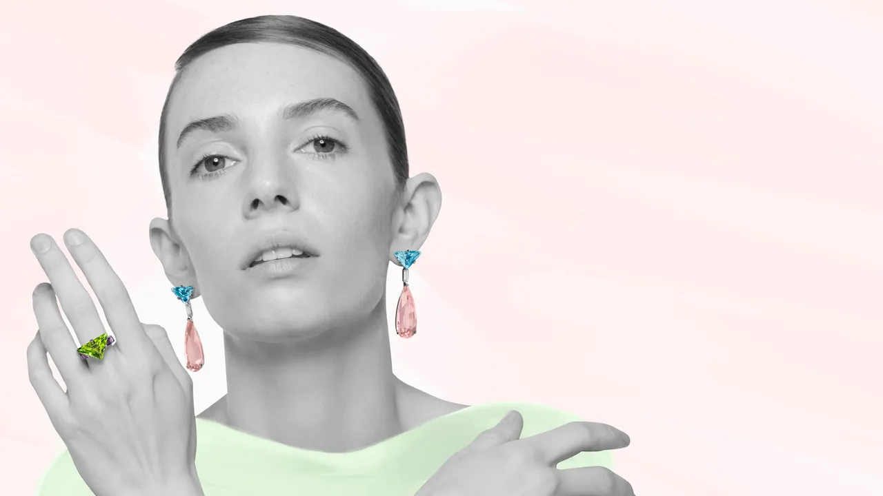 PRADA Couleur Vivante高级珠宝形象照。品牌提供