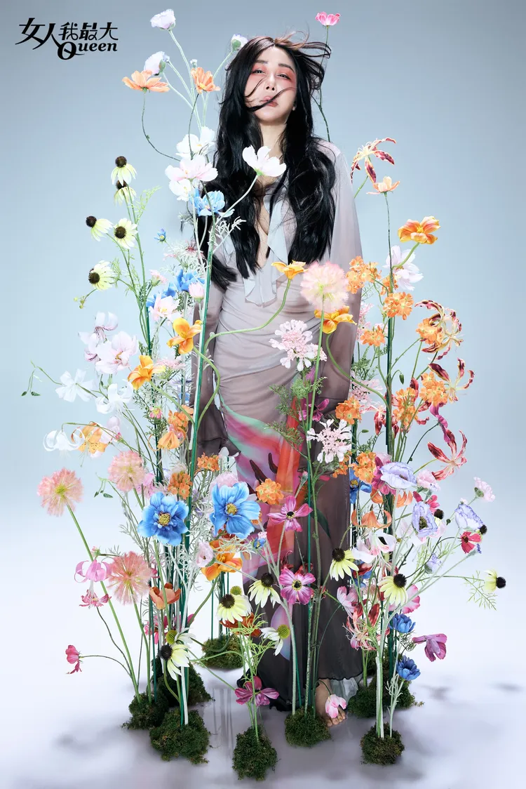 藍心湄近年悟出為瞬間而活的哲理。女人我最大提供