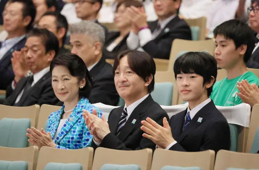 悠仁亲王19岁了!日本皇室40年来首见男性成年式