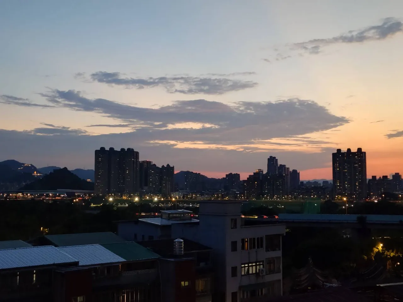 在低光源下也能拍出鮮明的照片風格。趙筱文攝