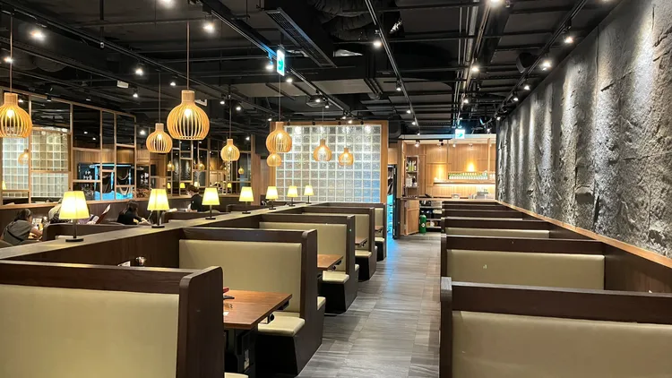 姜滿堂Dream Plaza門市。業者提供