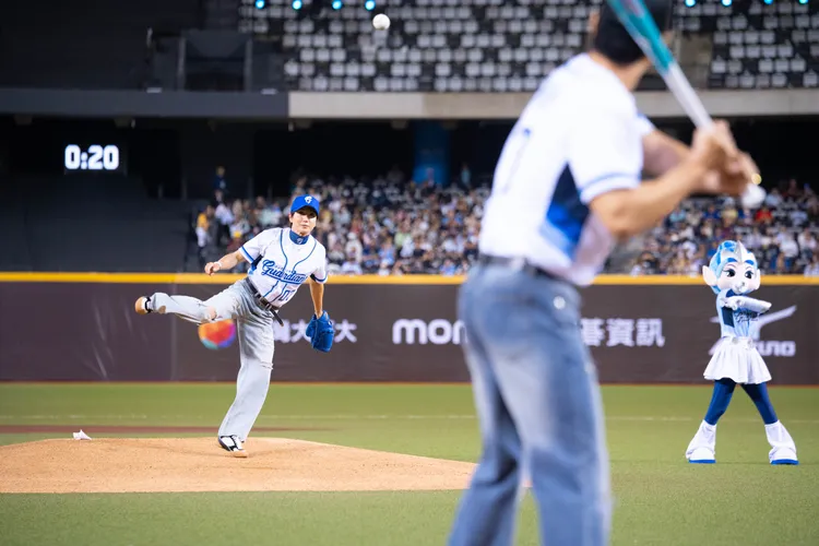 SUPER JUNIOR。富邦悍將