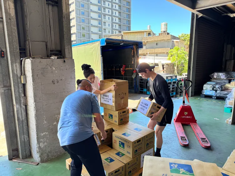 夏和熙集資藝人愛心救助花蓮。翻攝ㄚ頭IG