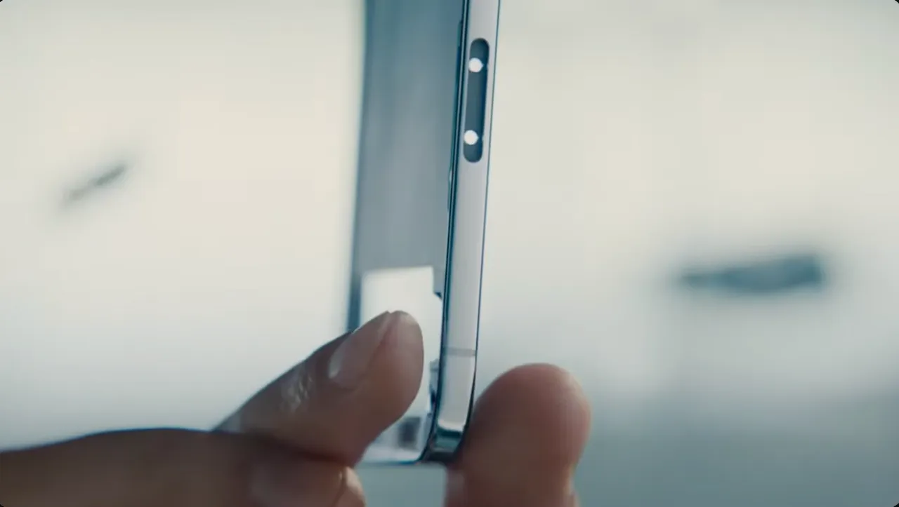 iPhone Air是此次唯一采用钛金属边框机种。Apple发表会