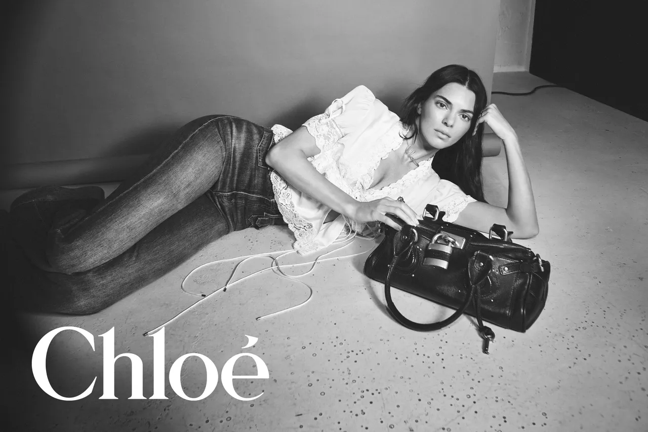肯黛儿为Chloé拍摄形象广告。品牌提供