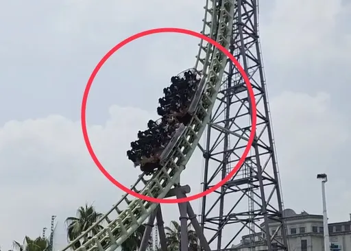 嚇傻!15人懸空3分鐘 義大世界遊樂設施「這原因」驟停 14年前也一次