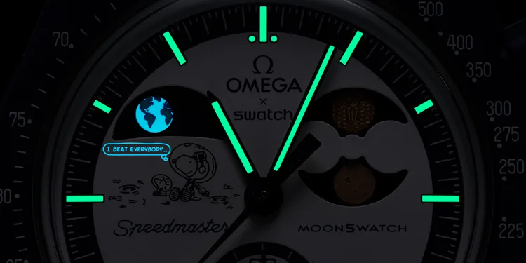 Snoopy插圖藏有1句在紫外光下才會顯現的短語「I BEAT EVERYBODY」。品牌提供