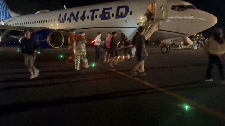 聯航班機「貨艙起火」迫降關西機場！元凶疑旅行常見一物
